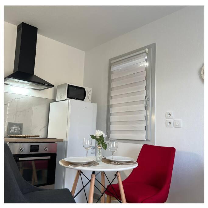 Home Sweet Home Gex Bagian luar foto